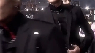 عاقا چرا همشون کراشن دیگه از قلب گذشته مغزم داره منفجر میشه :)