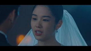 سریال درخواستی کره ای: هتل دلونا(دوبله فارسی) قسمت 5