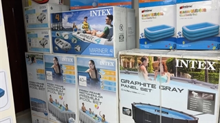 استخر پیش ساخته رسید