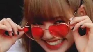 میکس از لیسا کیوتم Lisa