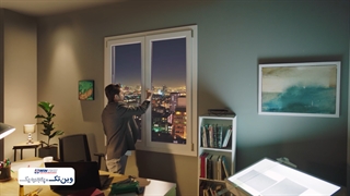 انعکاس زیبایی خانه در پنجره های سفید وین تک