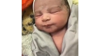 تولد رستا نازنین و عزیز