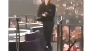 پایین اومدن کوک از پله هاvsپائین اومدن من