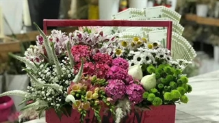 گل فروشی شهرک شهید باقری