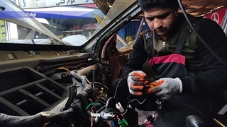 صداگیری داشبورد خودروی سورنتو در تعمیرگاه کاراک