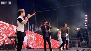 اجرای آهنگ You & I از One Direction