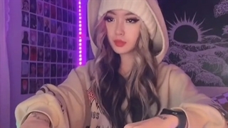 این سانگ معروف تیک تاک است که عنش را در آوردند