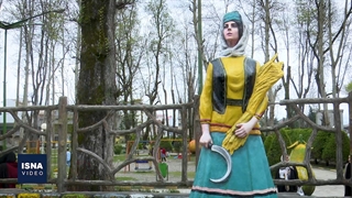 دیدنی‌های «فومن»، بازار محلی و مجسمه‌هایی نیازمند مرمت