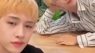 استری کیدز / بیا باهم عکس بگیریم /چانی و فلیکس