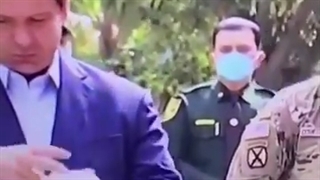 خدایی عمو خیلی خنگی