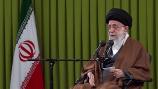 بیانات رهبر معظم انقلاب در دیدار جمعی از دانشجویان ۱۴۰۱/۰۲/۰۶