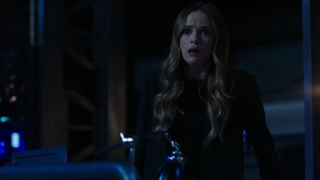 سریال "فلش" ("THE FLASH") فصل 8 قسمت 12 زیرنویس فارسی