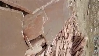 قیمت نصب و فروش سنگ لاشه سنگ ورقه ای