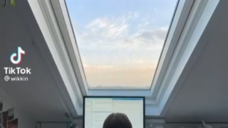 دارم توی پاکت آپشن سخت تلاش میکنم