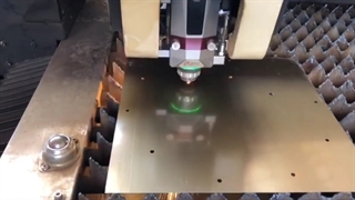 طراحی و تولید قطعات صنعتی_برش ورق آهن 0.05میل