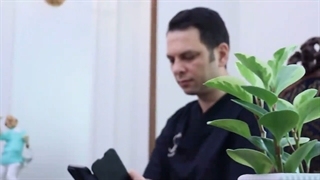 کلینیک دندانپزشکی دکتر احسان بیرنگ، انواع خدمات ایمپلنت، درمانی و زیبایی