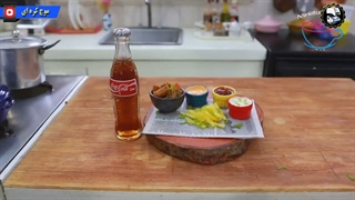 آشپزی مینیاتوری : مرغ سوخاری و سیب زمینی سرخ کرده - موج کره ای