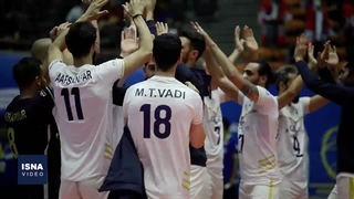 گوشه‌هایی از دیدار والیبال پیکان و حریف ژاپنی