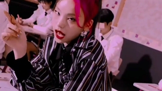 موزیک ودیو (ایتزی)