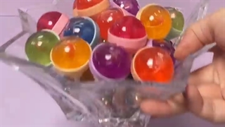 معرفی  لیپ گلاس آبنباتی