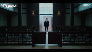 سریال وکیل دکتر با بازی سو جی ساب، شین سونگ راک و ایم سو هیانگ پخش از ۱۳ خرداد