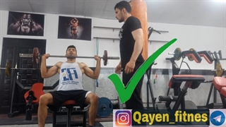 اموزش حرکت بدنسازی سرشانه هالتر نشسته