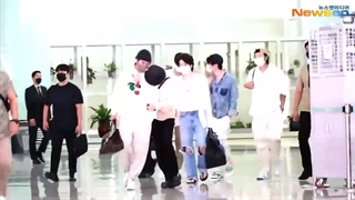 بی تی اس در فرودگاه اینچئون