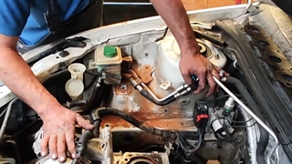 تعمیرات واشر سرسیلندر خودروی MVM530 در تعمیرگاه وستینال