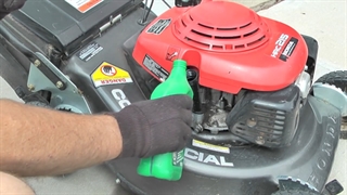 آموزش تعویض روغن چمن زن