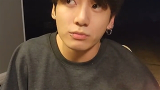 ویلایو جونگ کوک ( زیرنویس فارسی ) / bts jungkook vlive
