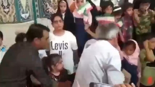 ریزش سکوی دانش آموزان