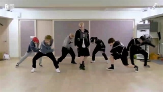 فیلم چهارم هدیه دوم فستا - دنس پرکتیس Butterfly از BTS