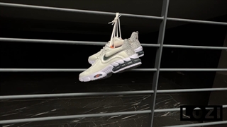 خرید کفش نایک