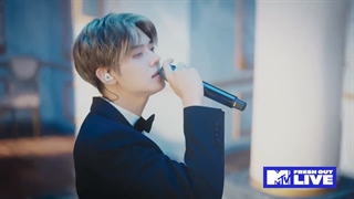 اجرای تی اکس تی با آهنگ Trust Fund Baby در MTV Fresh Out