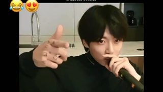 و باز هم مکنه ادای هیونگاشو در میاره...