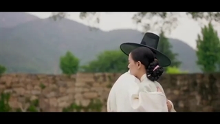 قلب خونین ( صحنه نجات ملکه پارک توسط امپراتور)