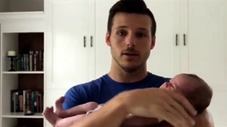 روش صحیح بغل کردن نوزاد