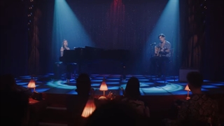 کاور آهنگ Shallow (ورژن فرانسوی) - فصل ۳ Emily in Paris