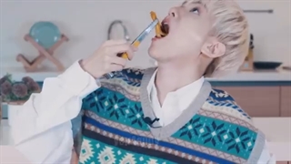 بکهیون و کیونگ تیوب های ماهانه اش برای سربازی