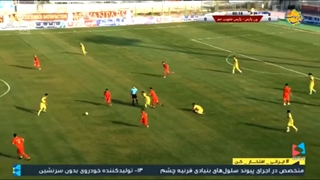 صحنه‌های داوری مورد اعتراض پارس جنوبی برابر ون‌پارس